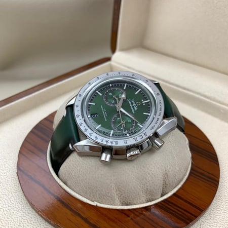 ساعة اوميغا كرونوغراف