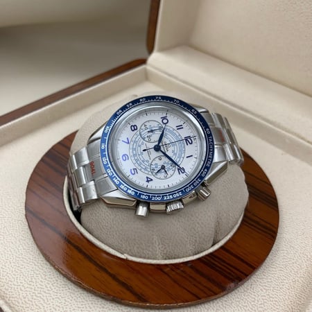 ساعة اوميغا كرونوغراف