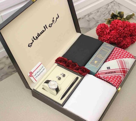 هديه فخمه قماش وشماغ وساعه وقلم وكبك
