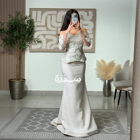 فستان سهرة كورسيه تطريز ورد