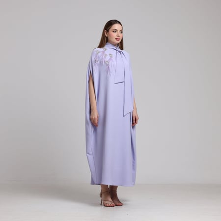 قفطان بربطة عنق