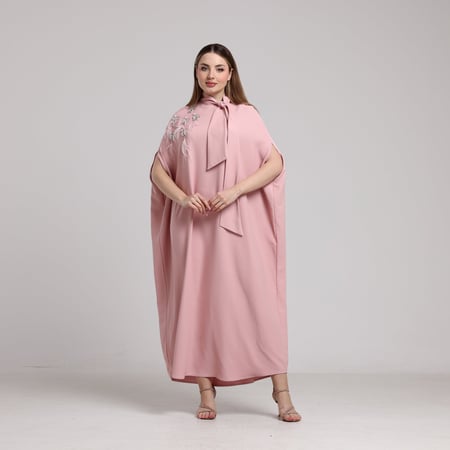 قفطان بربطة عنق
