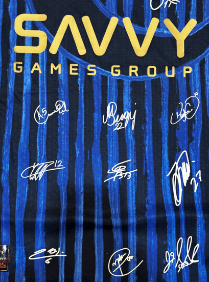 تيشيرت الهلال الأساسي نسخة كأس العالم 2025 موقع من نجوم الفريق