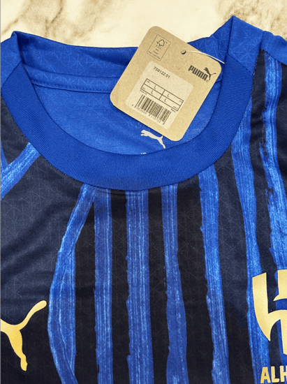 تيشيرت الهلال الأساسي نسخة كأس العالم 2025 موقع من نجوم الفريق