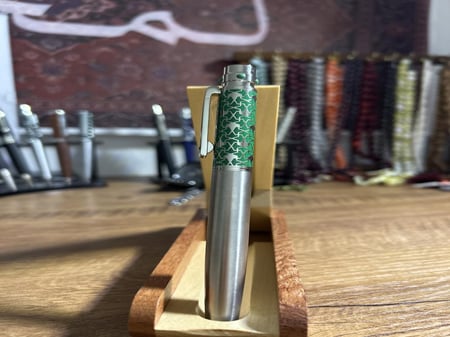 قلم كارتير اخضر(غطاء)