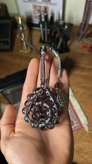 سبحة بكلايت رمادي شفاف