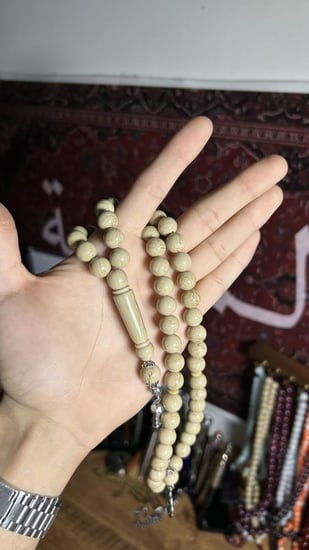 بكلايت معدن لون صحراوي