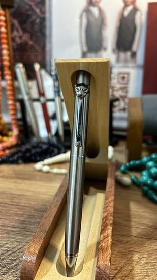 كارتير تايقر رصاصي