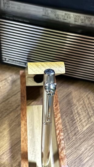 قلم كارتير تايقر مقلم