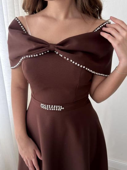 فستان ناعم بني