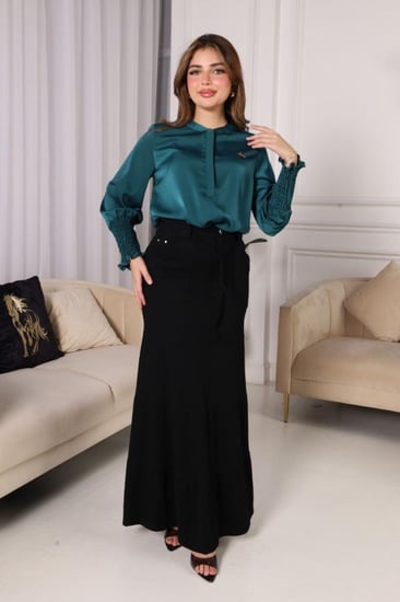 بلوزة ستن زيتي بخامة فاخرة