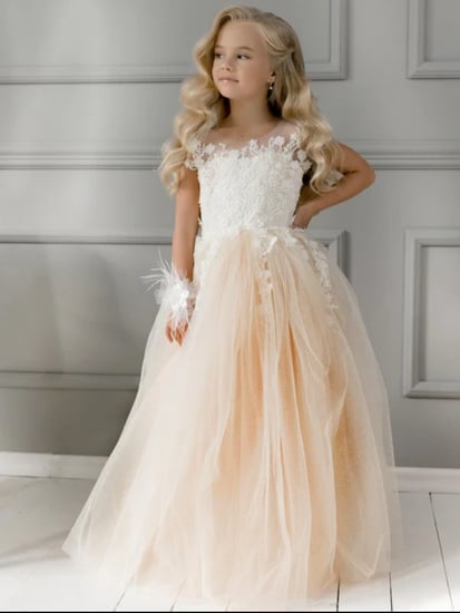 BABYONLINE كم طويل ابيض عاجي زهرة فتاة فساتين الخامس الرقبة لحفلات الزفاف ضيف الاطفال وصيفة الشرف مع القوس الدانتيل Appqulies تول