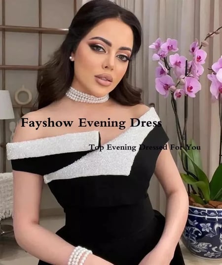 أسود ساتان عاري الكتفين فساتين حفلات أكمام قصيرة بدون حمالات مناسبة رسمية فساتين حفلات سبليت عالية فستان سهرة
