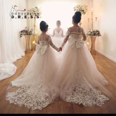 BABYONLINE كم طويل ابيض عاجي زهرة فتاة فساتين الخامس الرقبة لحفلات الزفاف ضيف الاطفال وصيفة الشرف مع القوس الدانتيل Appqulies تول