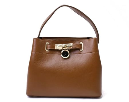 حقيبه بتصميم انيق