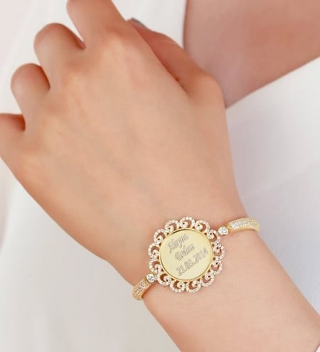 طقم ريفان - طقم فضة بالاسم مطلي ذهب عيار 18