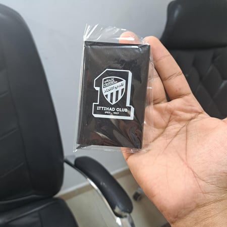 محفظة بطاقات أندية – تصميم ليزر مخصص