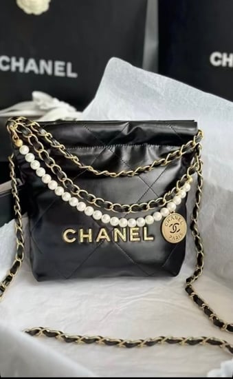 شنطة شانيل الجديدة مع البوكس