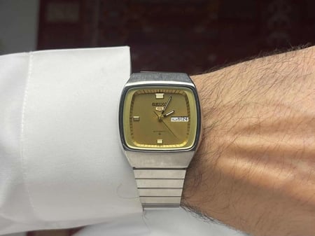 ساعات فنتج قديمة