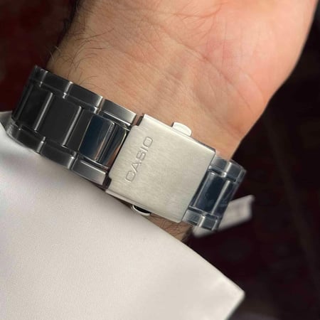 ساعة كاسيو أسود| MTP-1374D