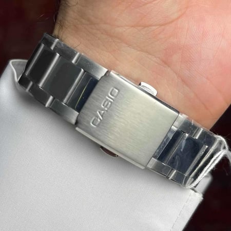 ساعة كاسيو مون أزرق | MTP-M300D