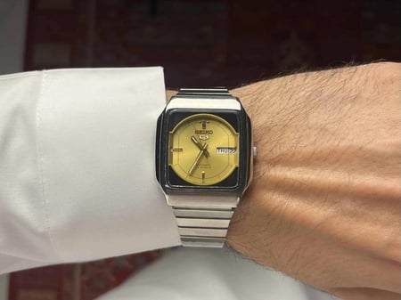 ساعات فنتج قديمة