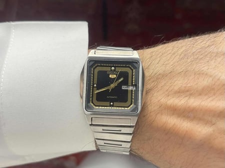 ساعات فنتج قديمة