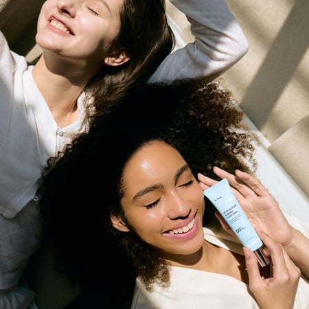 iUNIK - Beta-Glucan Barrier Sunscreen   واقي الشمس بحاجز بيتا جلوكان