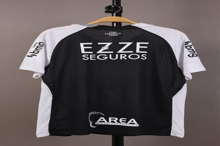 طقم كرنثياز الاساسي 2025/2026