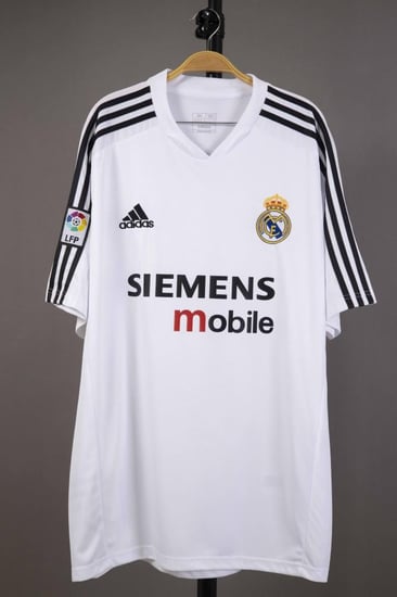 طقم ريال مدريد الاساسي 2005 | جامبو