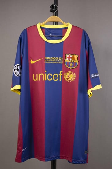 طقم برشلونة نهائي لندن 2011 | جامبو