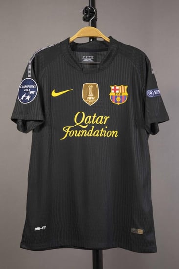 طقم برشلونة الاحتياطي 2011