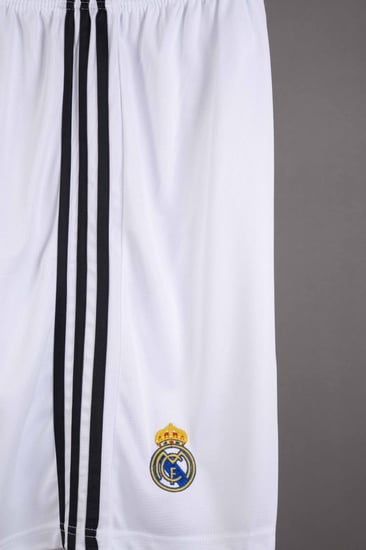 طقم ريال مدريد الاساسي 2005 | جامبو