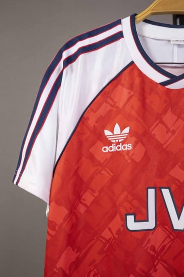 طقم ارسنال كلاسيكي