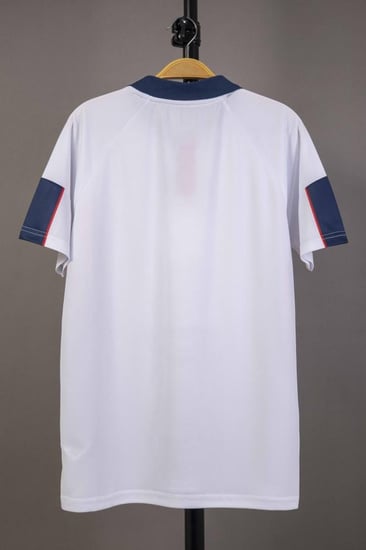 طقم منتخب انجنترا كلاسيكي