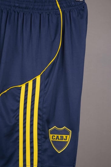 طقم بوكا جونيورز الاساسي 2025/2026