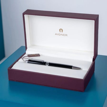 قلم اقنر اسود