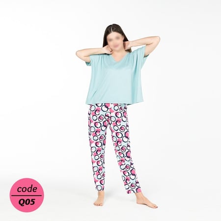 بيجامة قطنية خفيفة