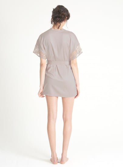 روب قصير بتطريز من RYA collection - 1001N