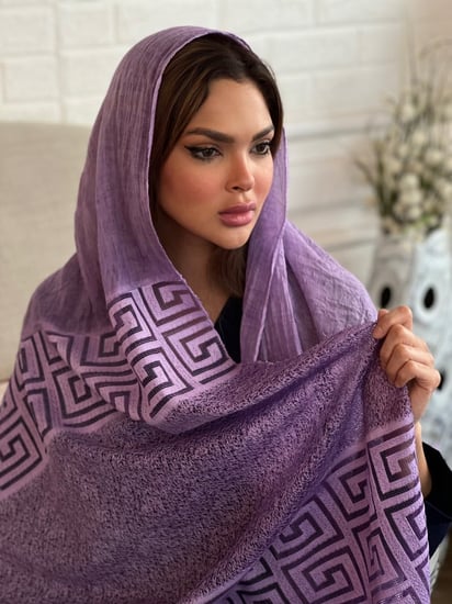 طرحة موف لينن خفيفه وباردة مطرزة بالخيوط رقم