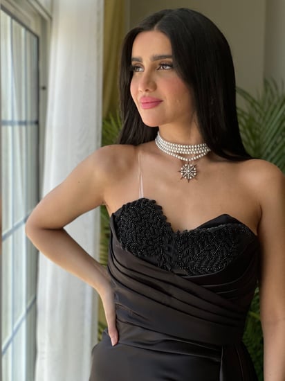 فستان سهره حرير ساتان مطرز من الصدر  راقي