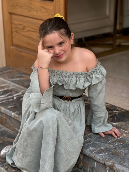 فستان بناتي اخضر ساده مع حزام رقم 4