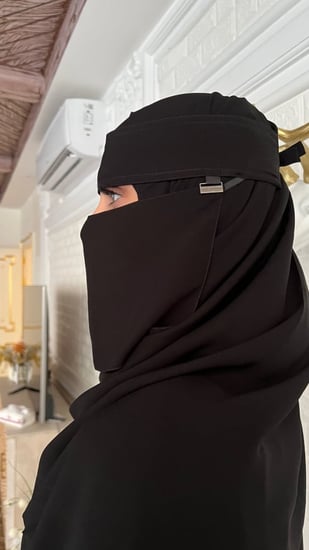 نقاب دار نجود قصير