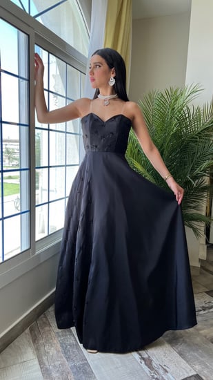 فستان سهره  تفته اسود مطرز كلوش