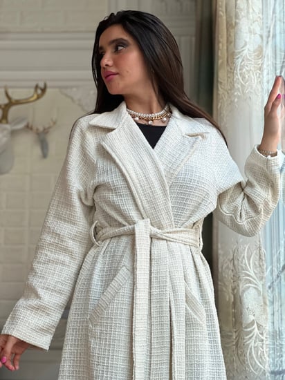 عباية / بالطو صوف شتوي اوف وايت بجيوب وحزام