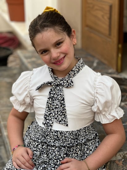 فستان بناتي ابيض من فوق ووردي مشجر من تحت رقم 2