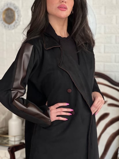 عباية شاموا مرد مزينه بالجلد البني من الأكمام