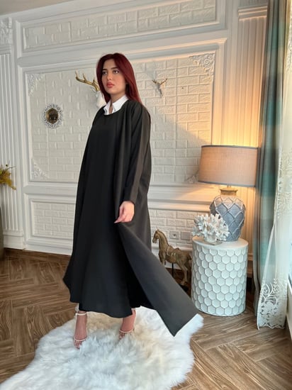 عبايه سوداء ترابي مع قطعه داخليه رقم 228