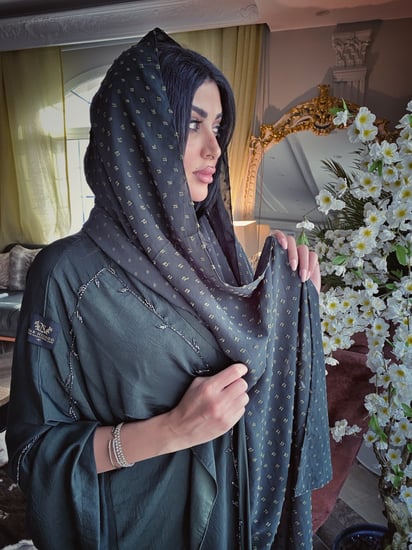 طرحه خفيفه منقطه