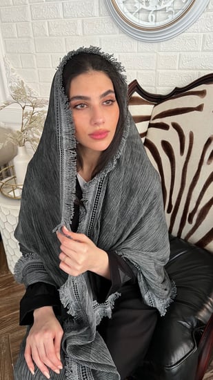 طرحة شيفون خفيفه وناعمه مزينه بالهدب من الاطراف رقم 16